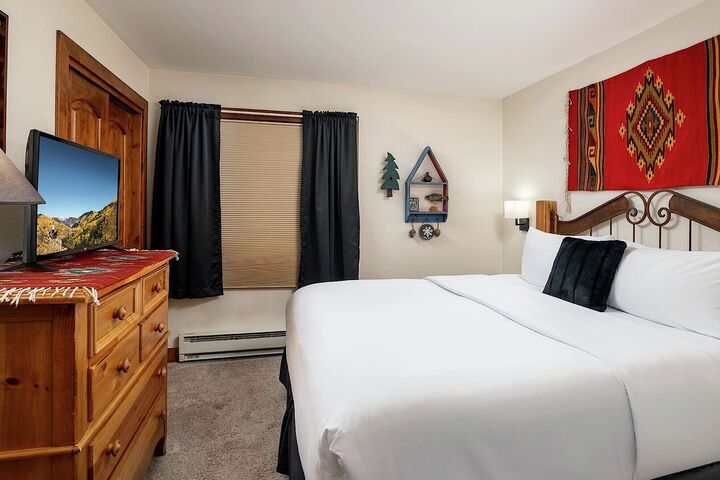 #211 - Bedroom