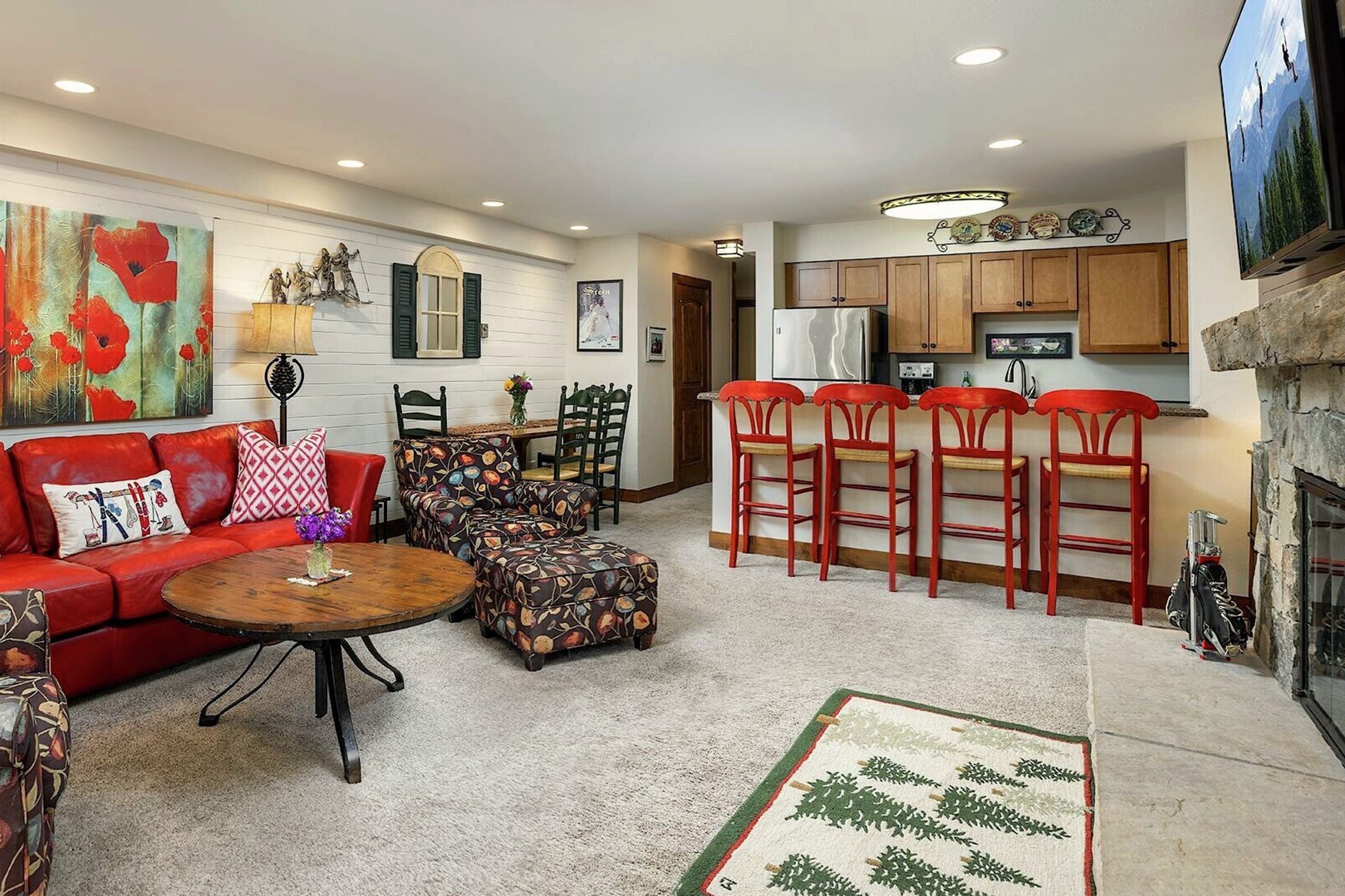 #211 - Living Area