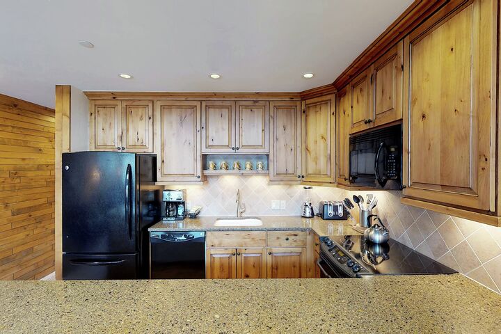 #414 - Kitchen