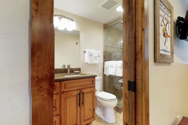 #414 - Bathroom