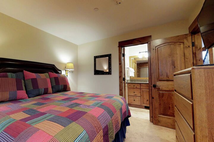 #414 - Bedroom