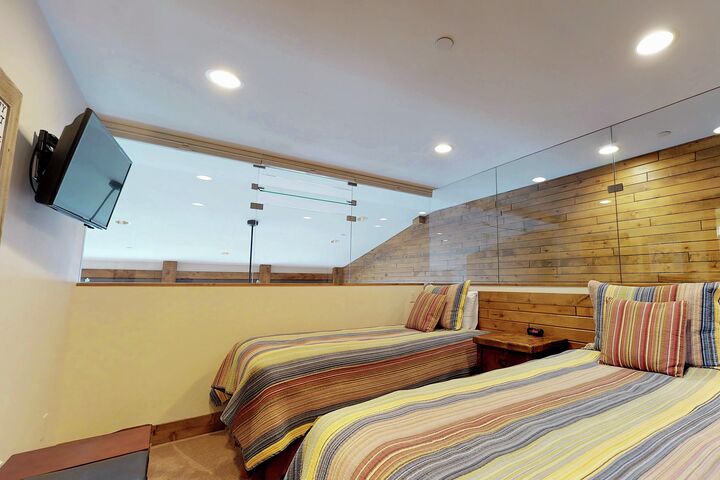 #414 - Loft Bedroom