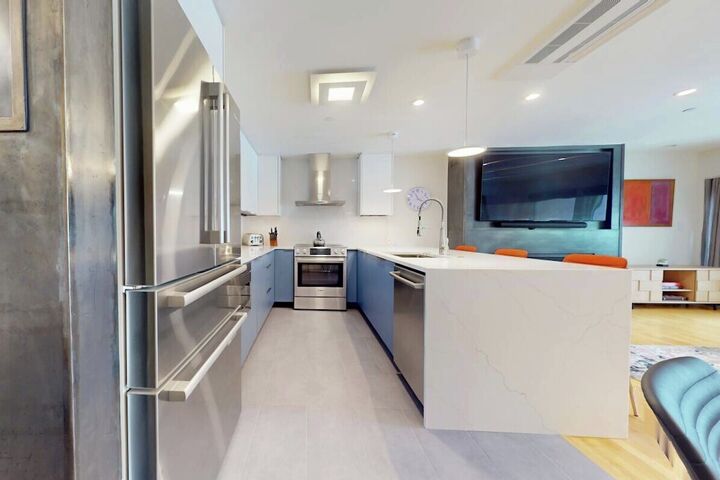 #214 - Kitchen