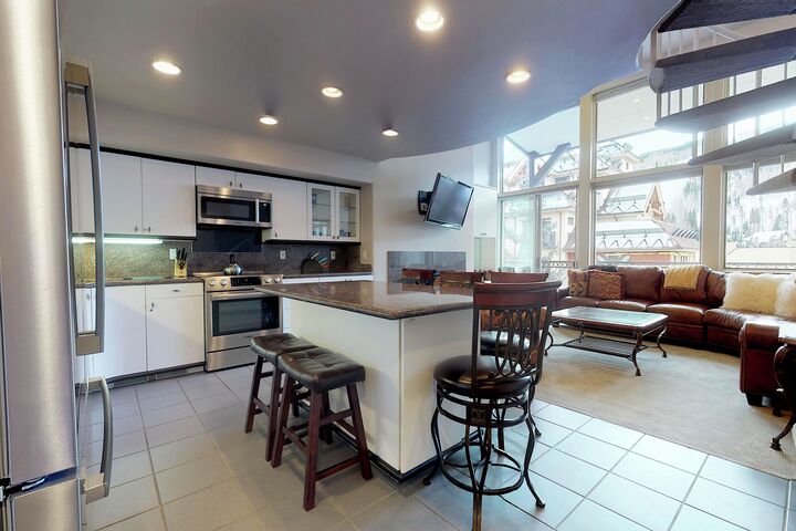 #411 - Living Area