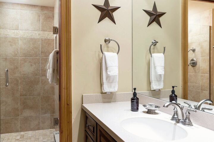 #312 - Bathroom