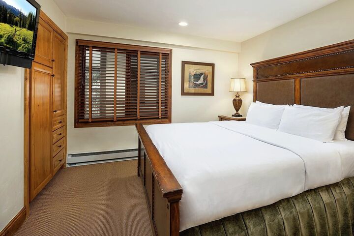 #420 - Bedroom