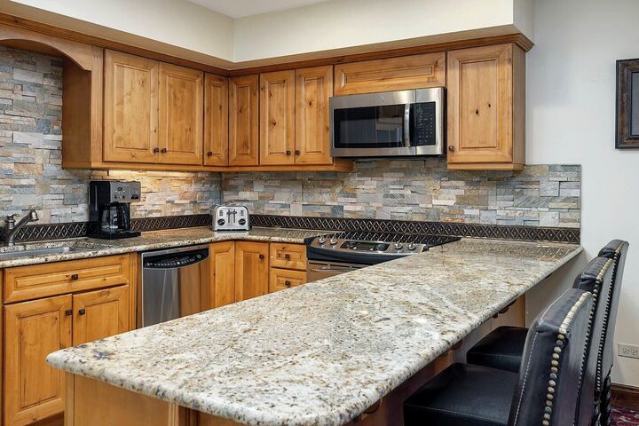 #420 - Kitchen