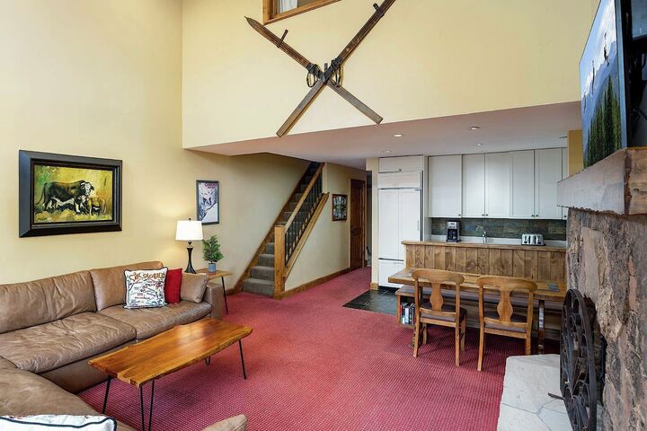 #417 - Living Area