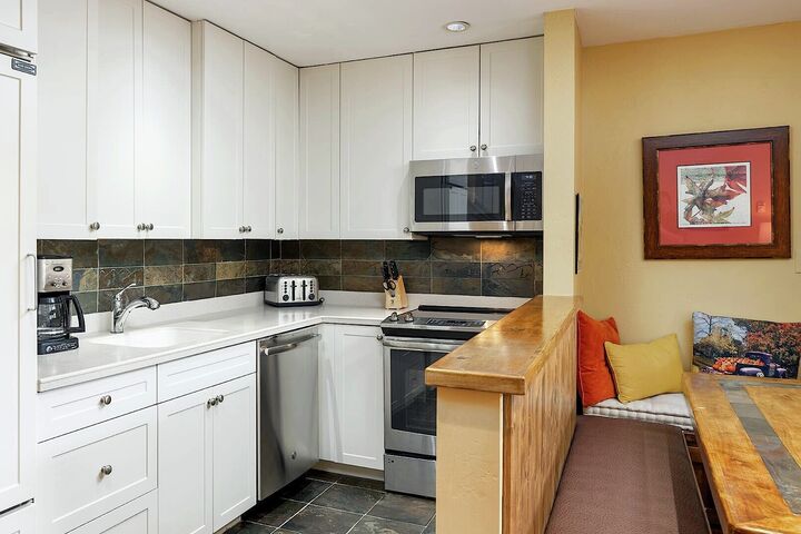 #417 - Kitchen