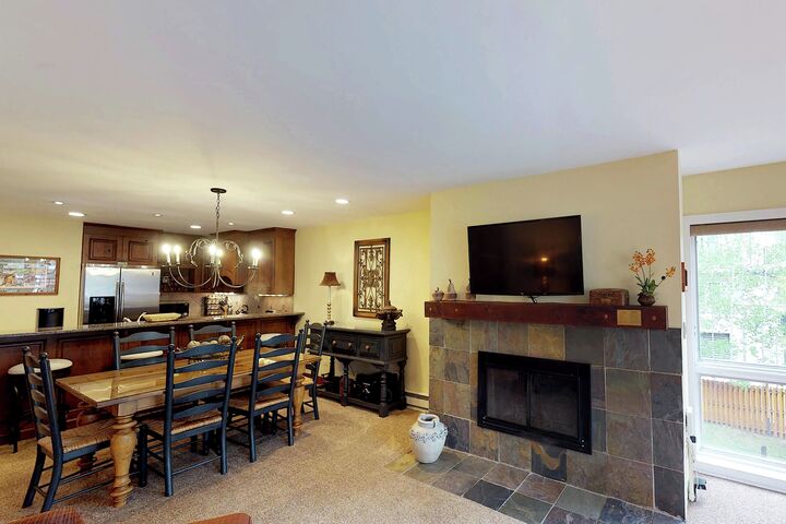 #208 - Living Area