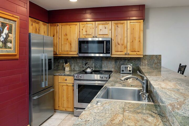 #306 - Kitchen