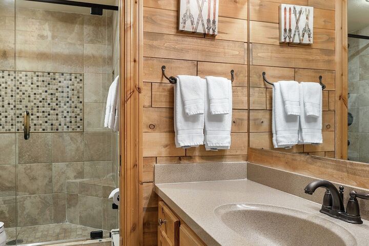 #306 - Bathroom