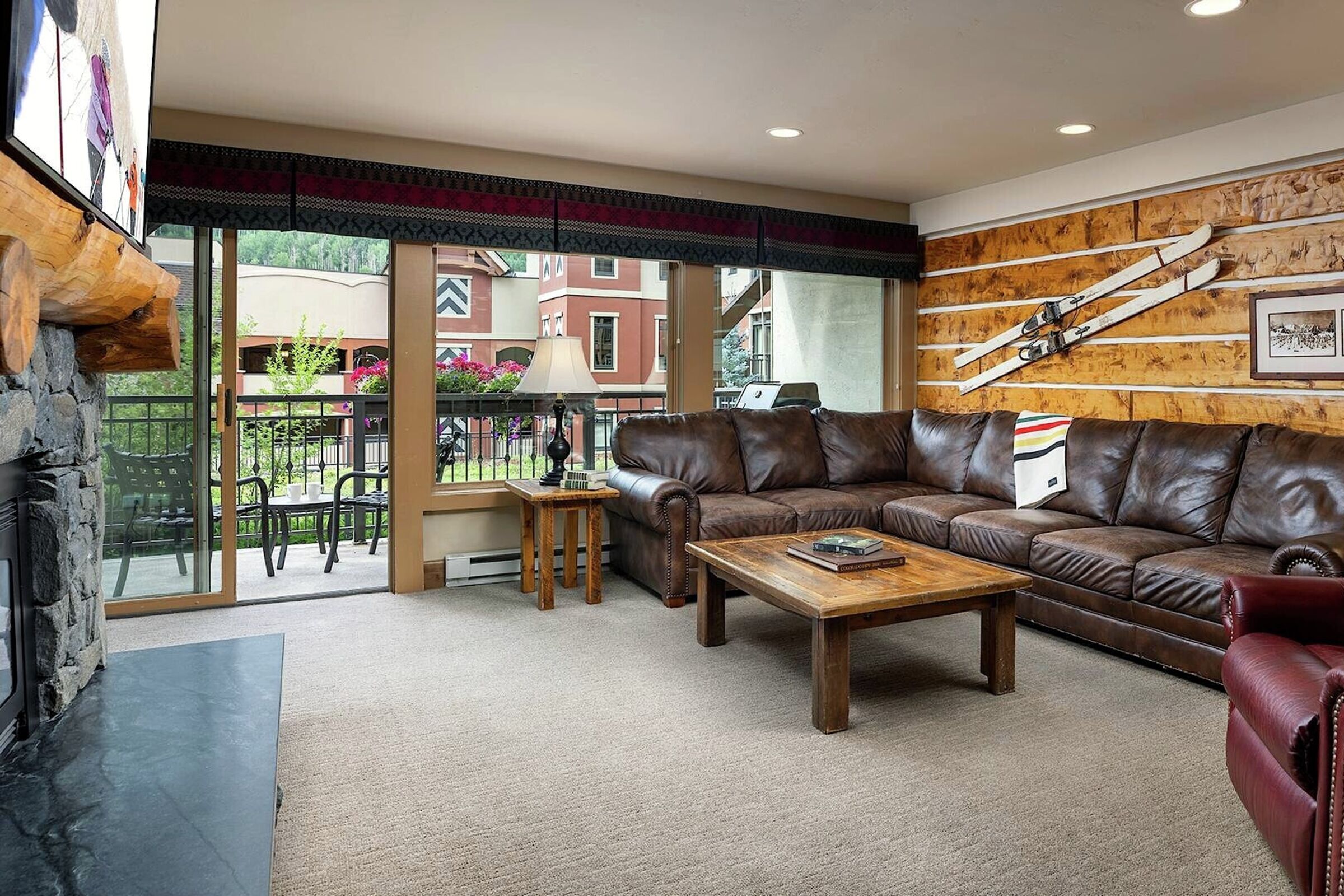 #216 - Living Area