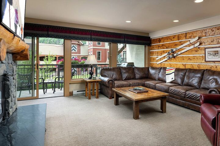 #216 - Living Area