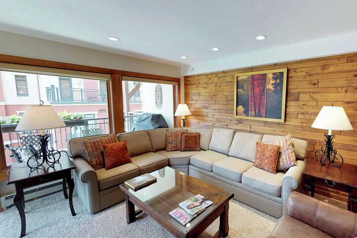 #318 - Living Area