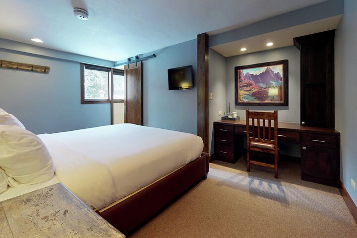 #421 - Master Bedroom