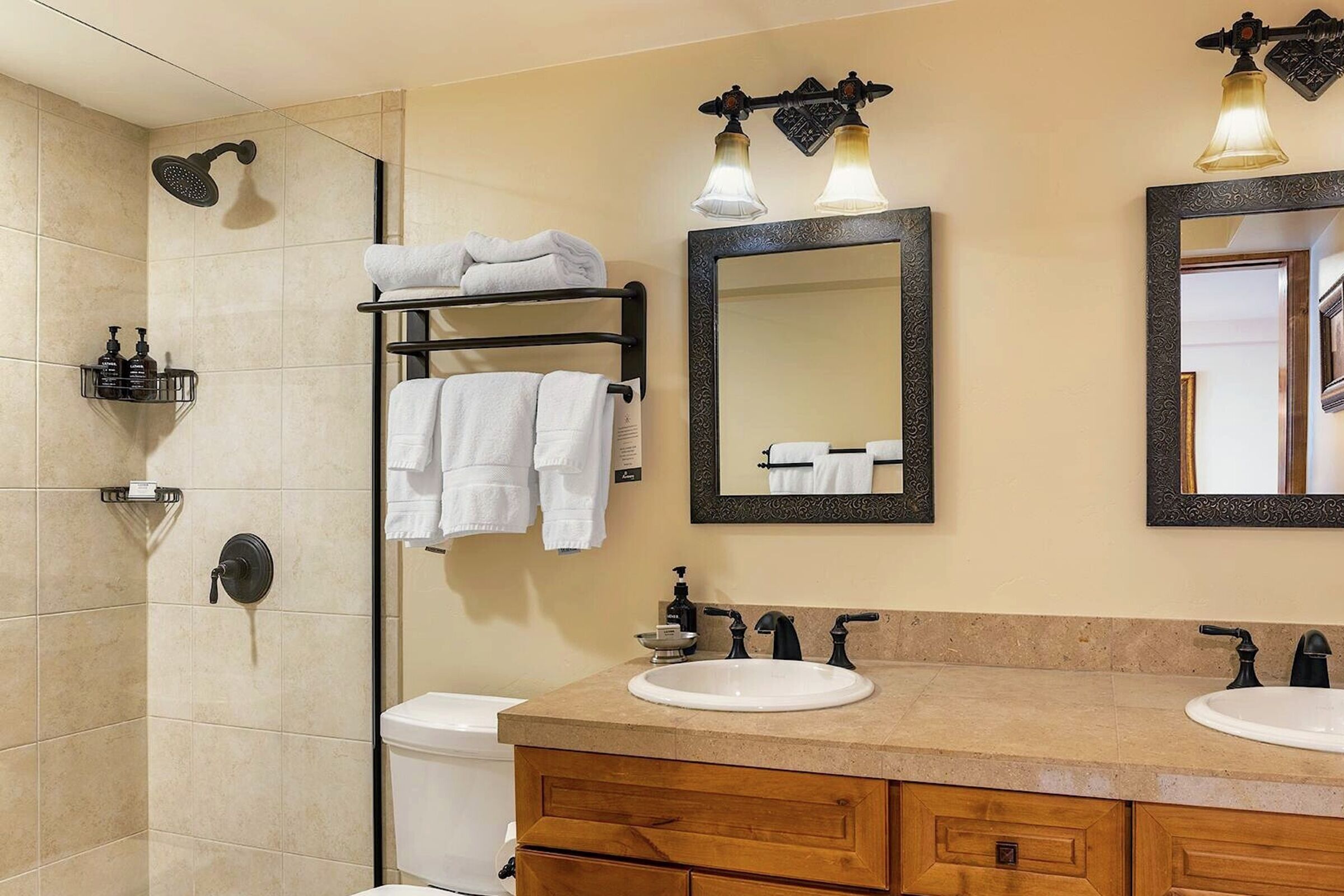 #418 - Master Ensuite Bathroom