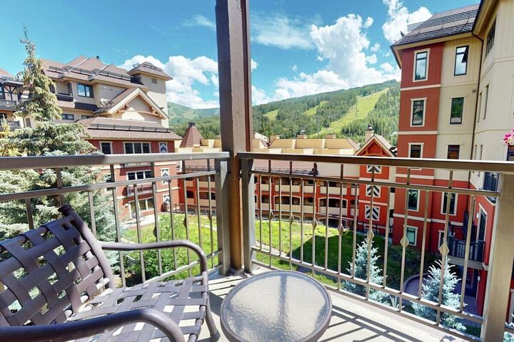 #418 - Balcony