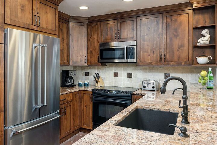 #408 - Kitchen