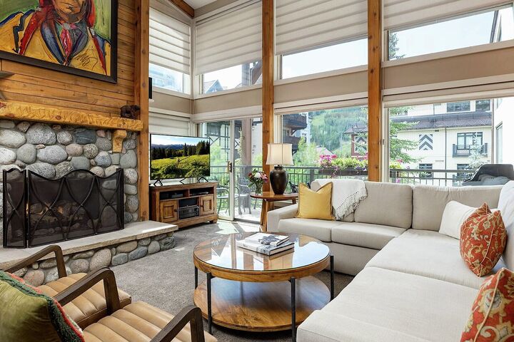 #406 - Living Area
