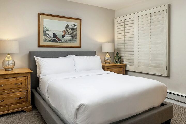 #410 - Bedroom