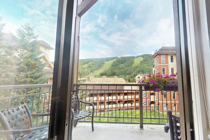 #416 - Balcony