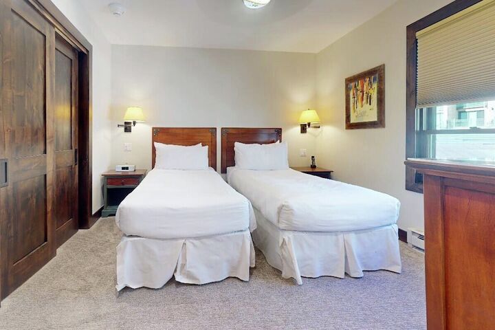 #402 - Bedroom