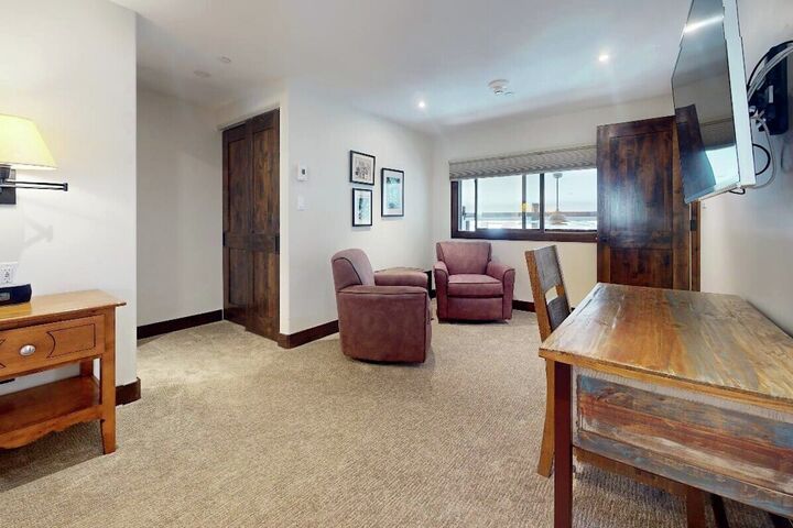 #402 - Master Bedroom