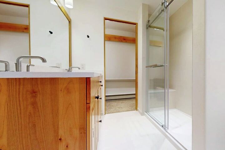 #222 - Master Ensuite Bathroom