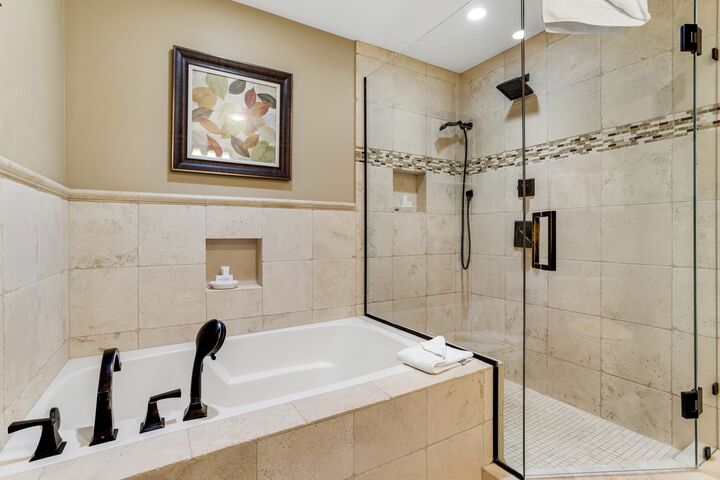 Master Ensuite Bathroom