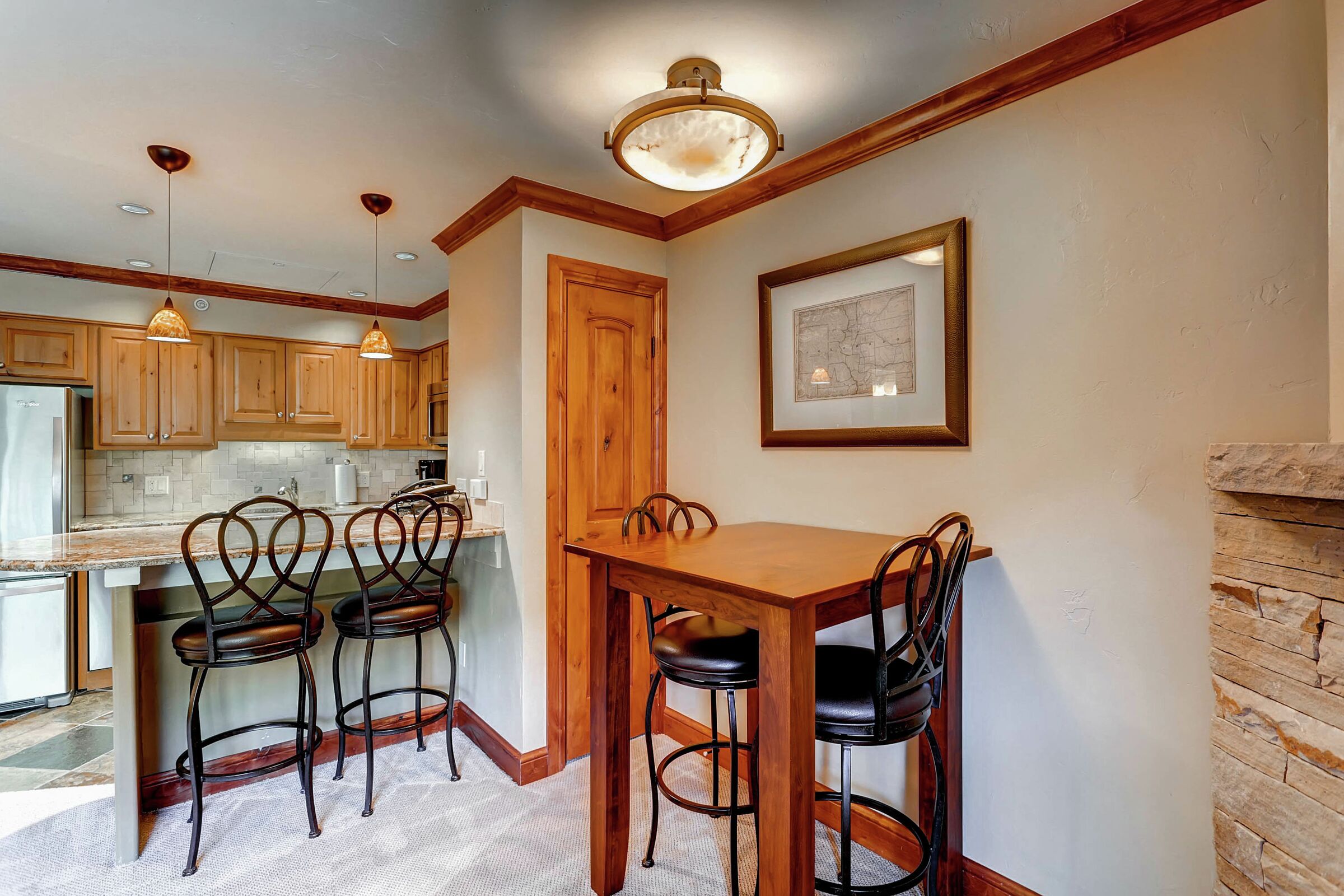 Dining Room & Kitchen