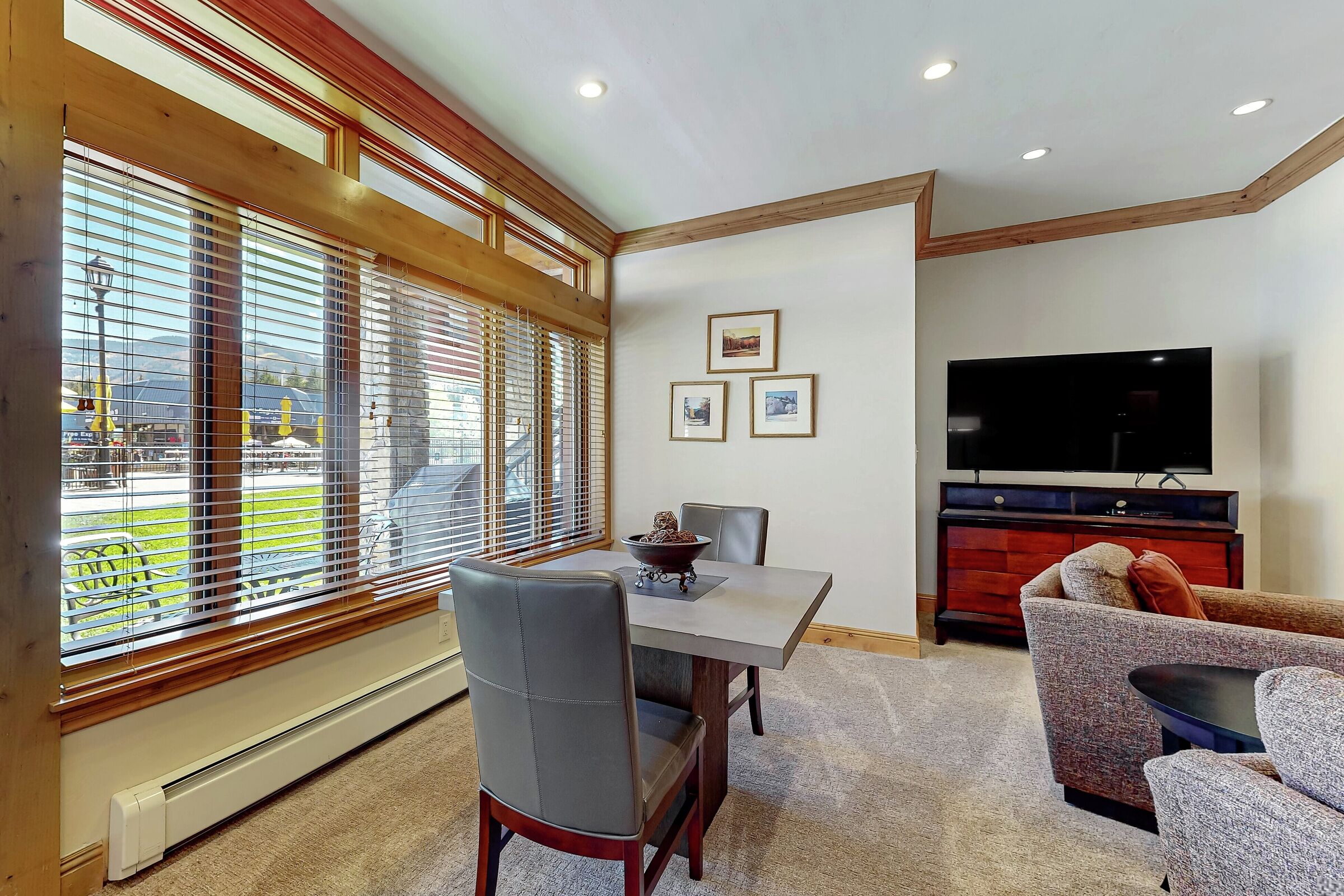 Sitting Area