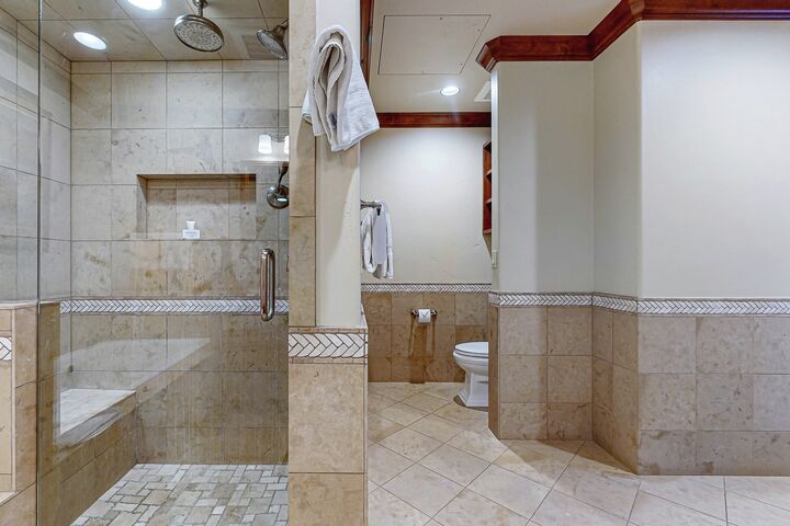 #T401 - Master Ensuite Bathroom