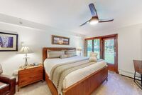 King Lodge Room