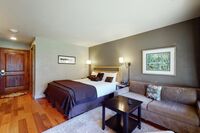 King Lodge Room