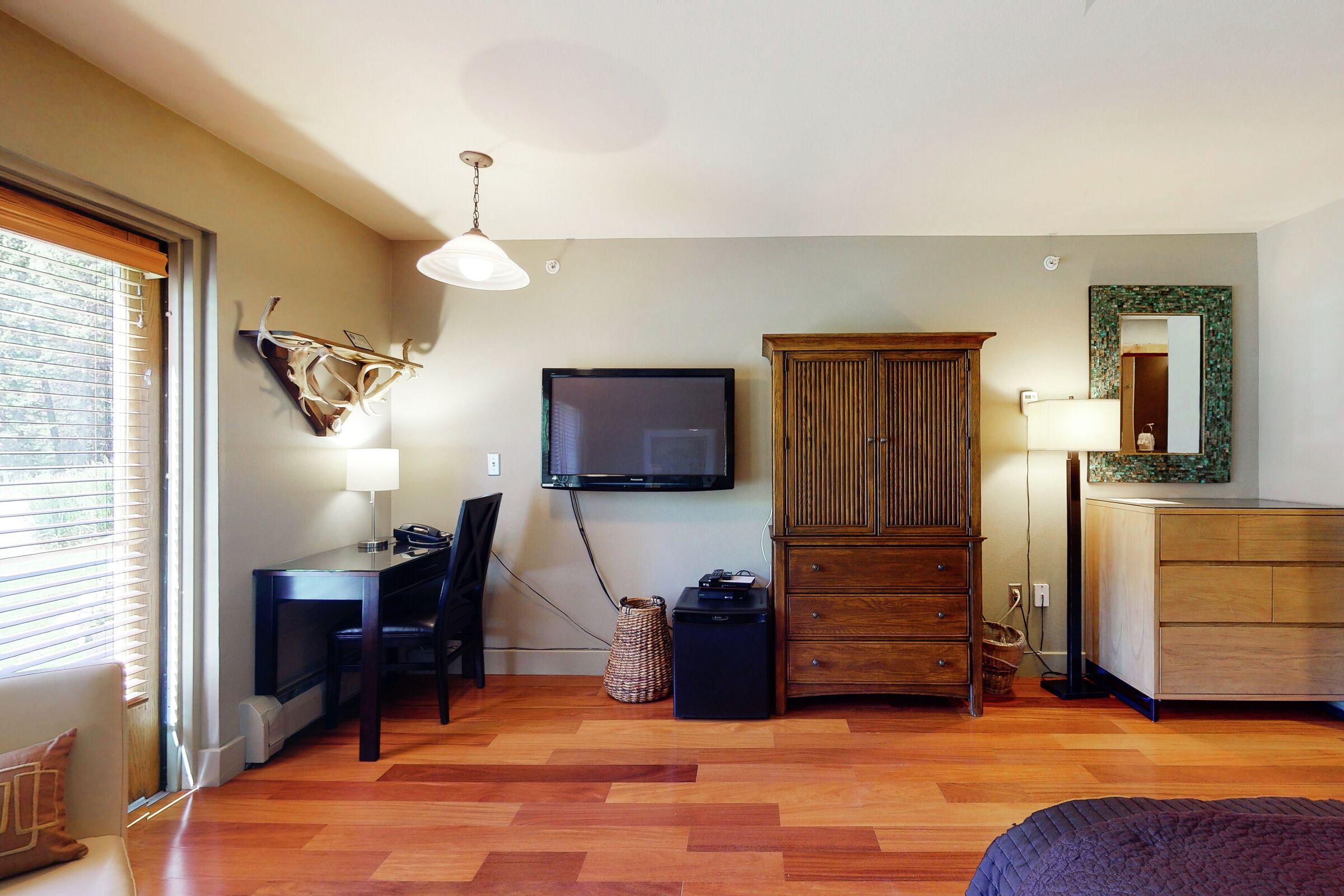 King Lodge Room