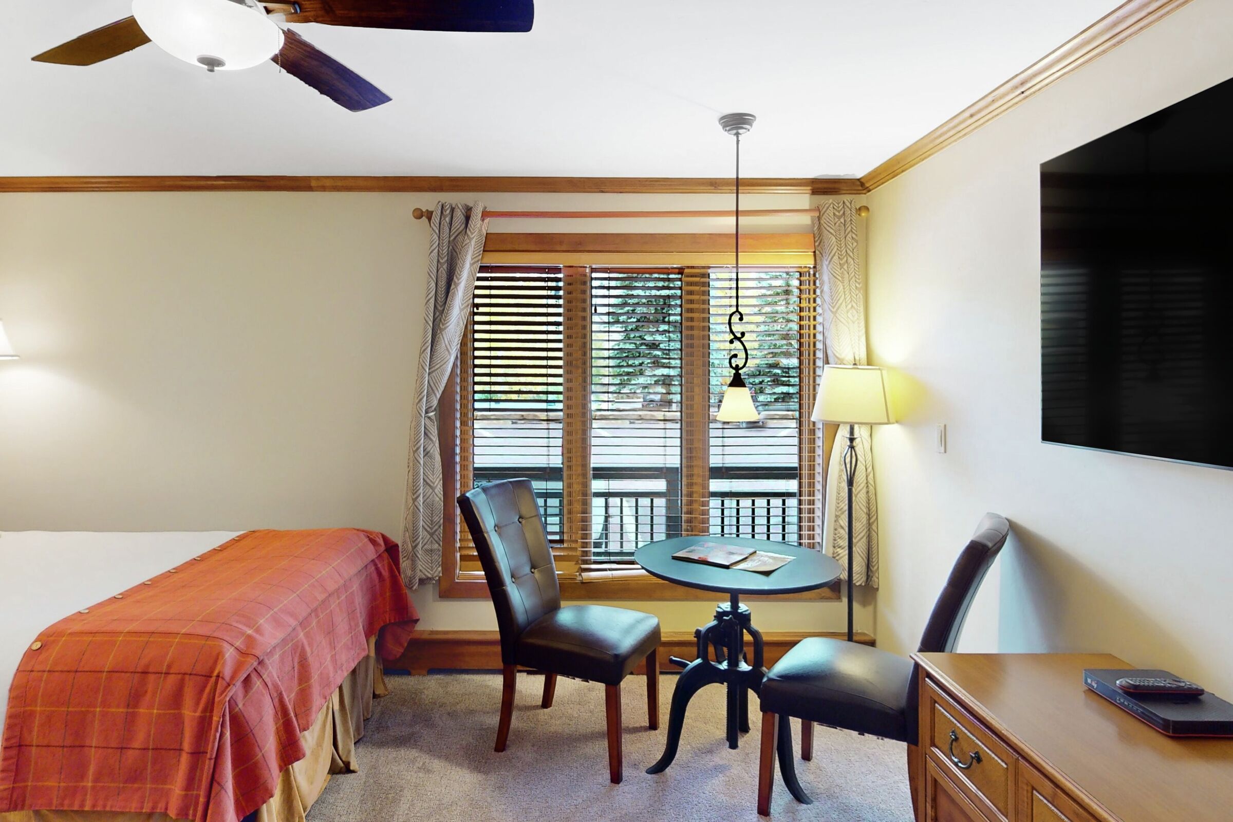 Two Queen Lodge Room