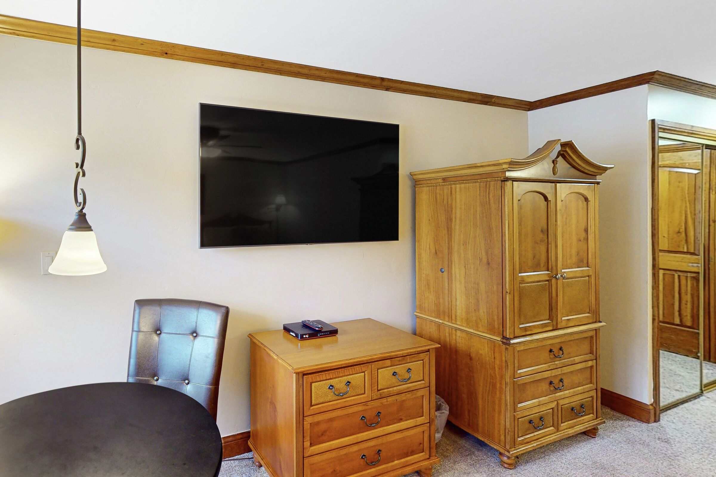 Two Queen Lodge Room