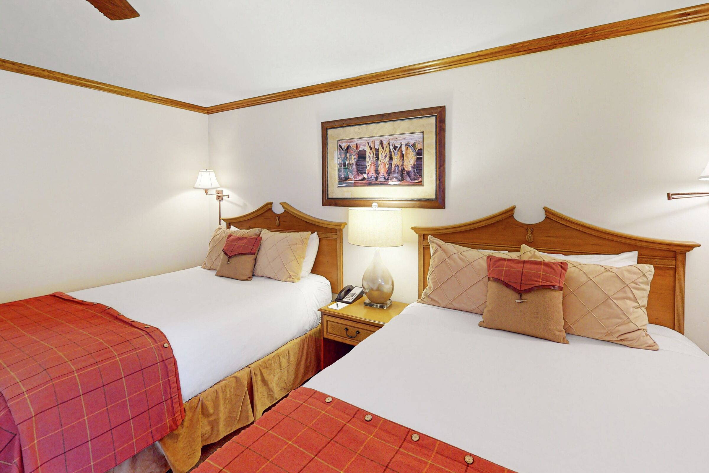Two Queen Lodge Room