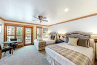 Two Queen Lodge Room