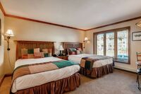 Two Queen Lodge Room