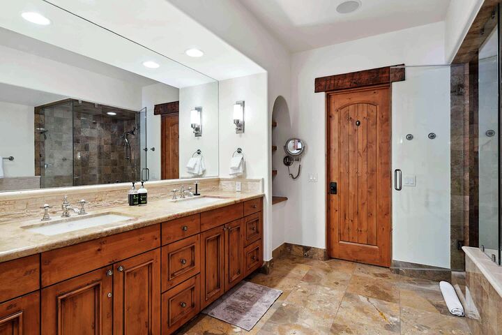Master Ensuite Bathroom