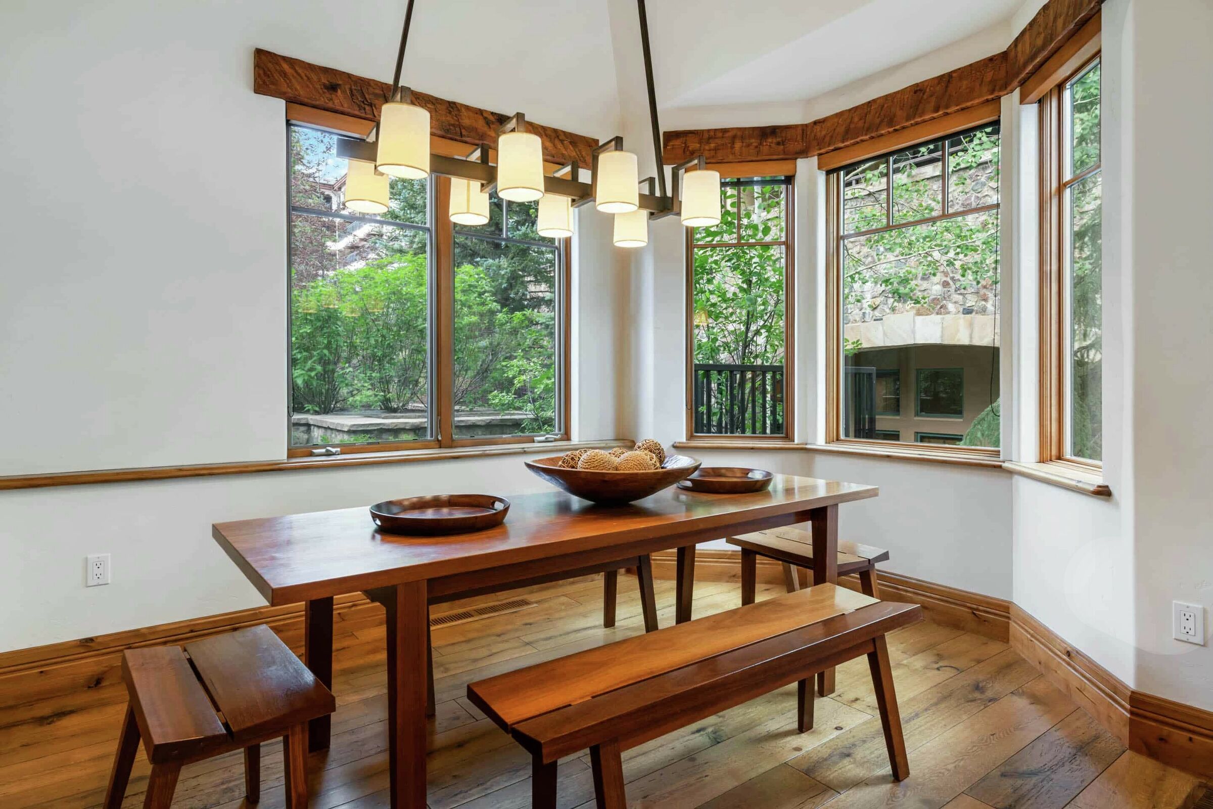 5 Bdrm HT Residence - Breakfast Room