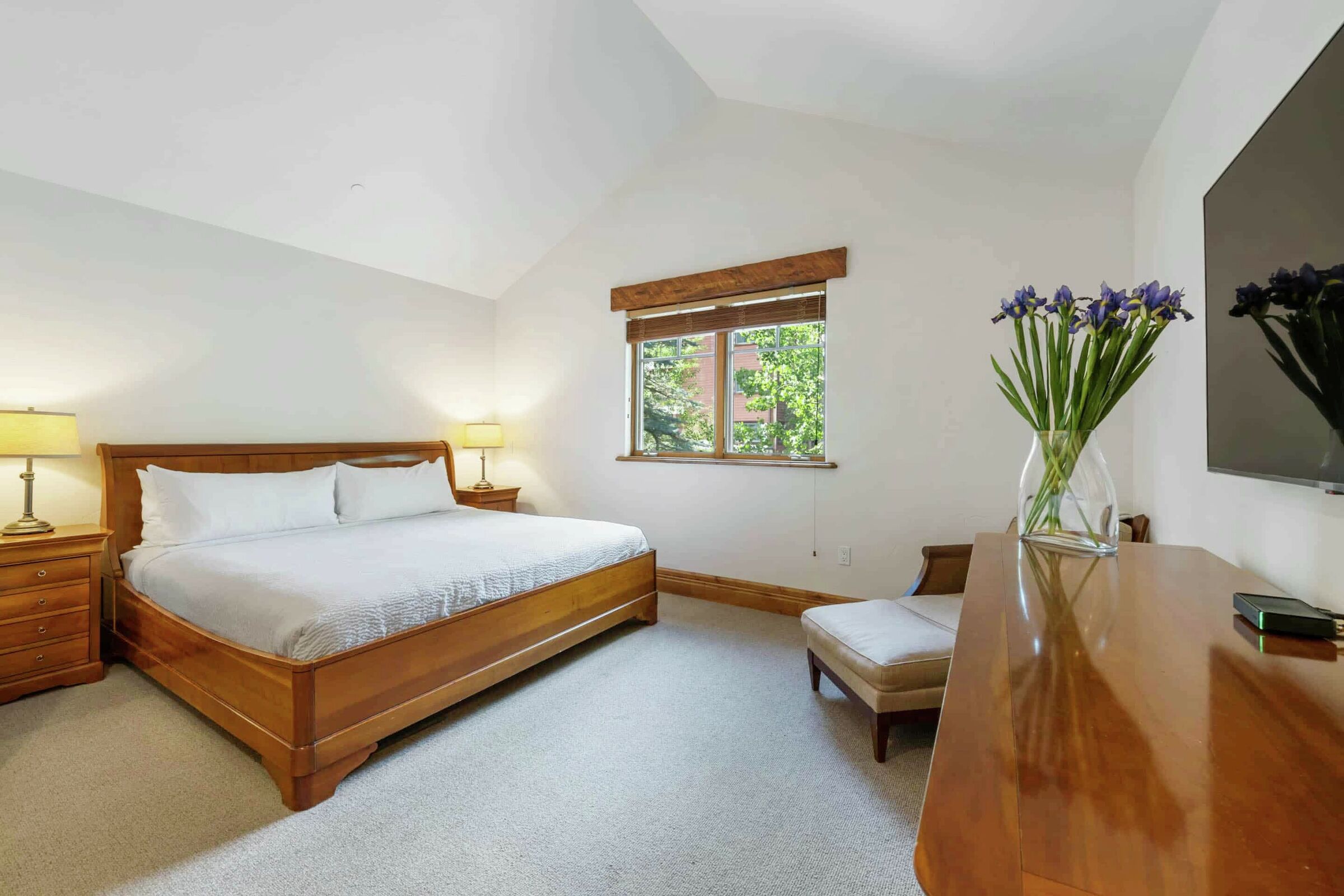 5 Bdrm HT Residence - Bedroom