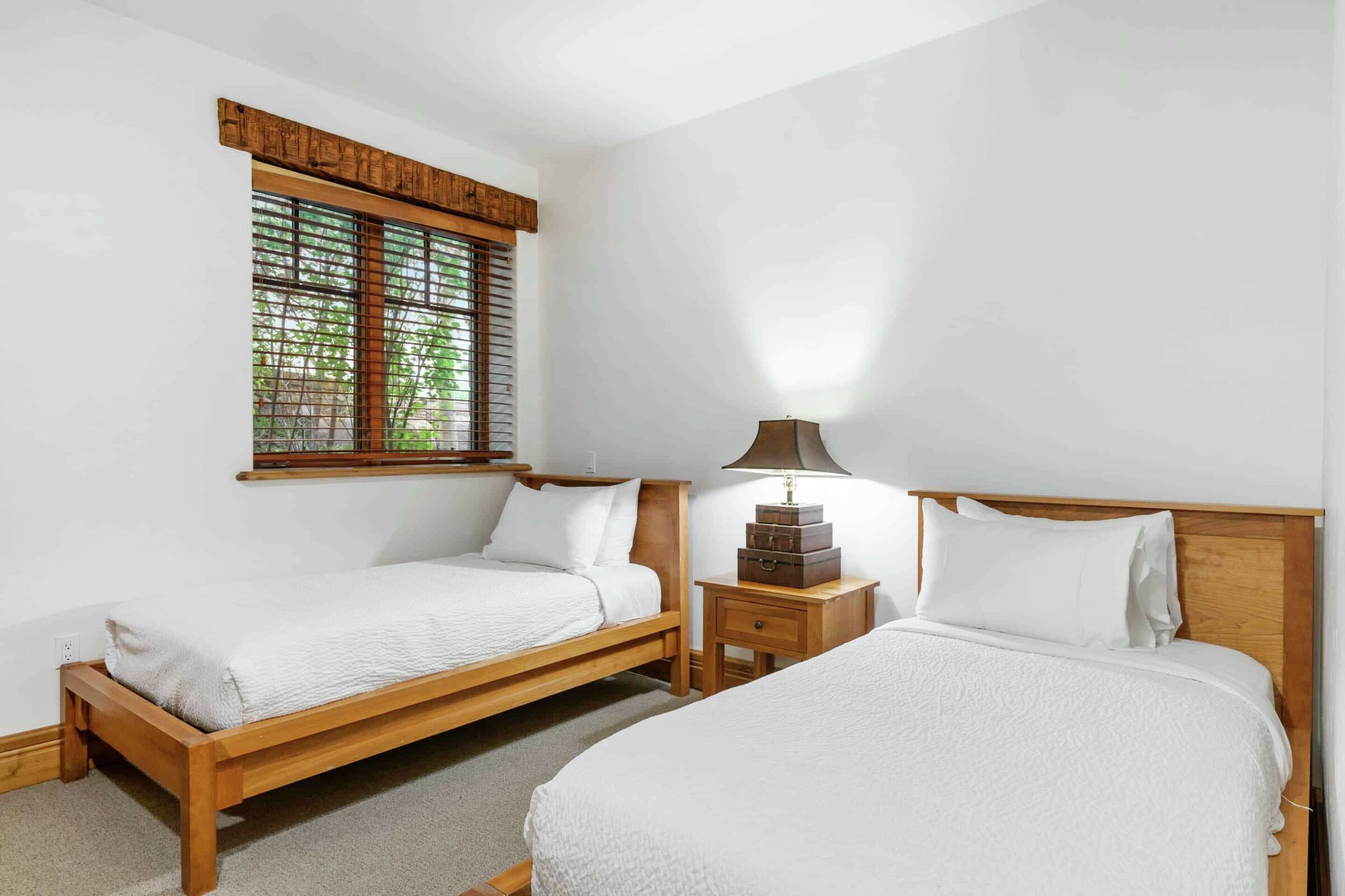 5 Bdrm HT Residence - Bedroom