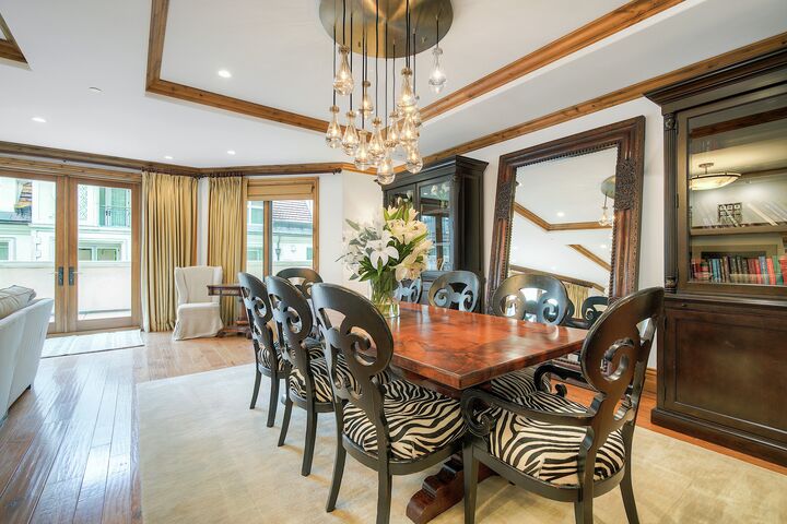 3 Bdrm Residence - Dining Area