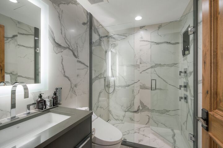 3 Bdrm Residence - Bathroom