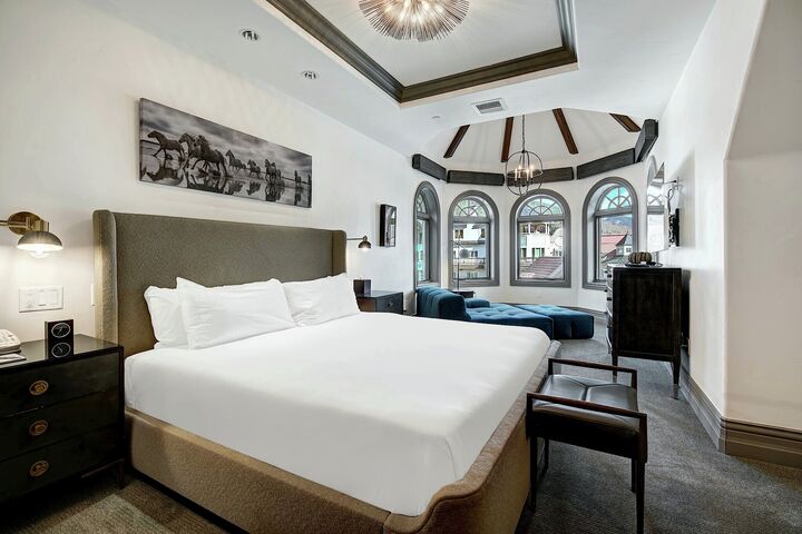 3 Bdrm Premier Residence - Master Bedroom