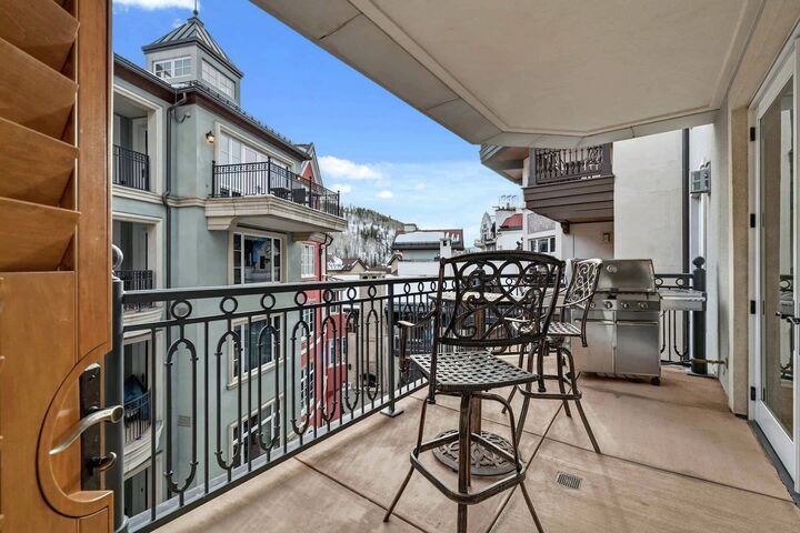 Balcony with BBQ