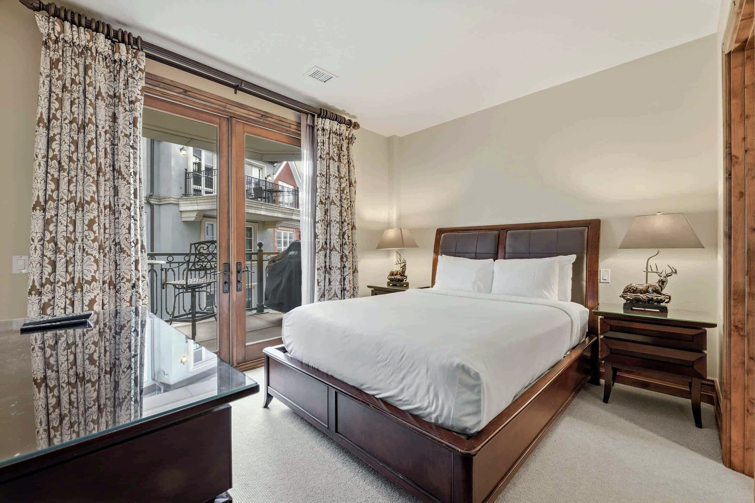 3 Bdrm - Arrabelle Excellence - Bedroom